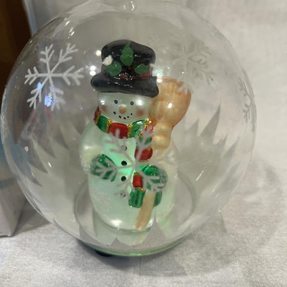 New- Snowman Glass Globe Ornament Color Changing Led Cycles  7 Colors Gerson - Picture 2 of 10